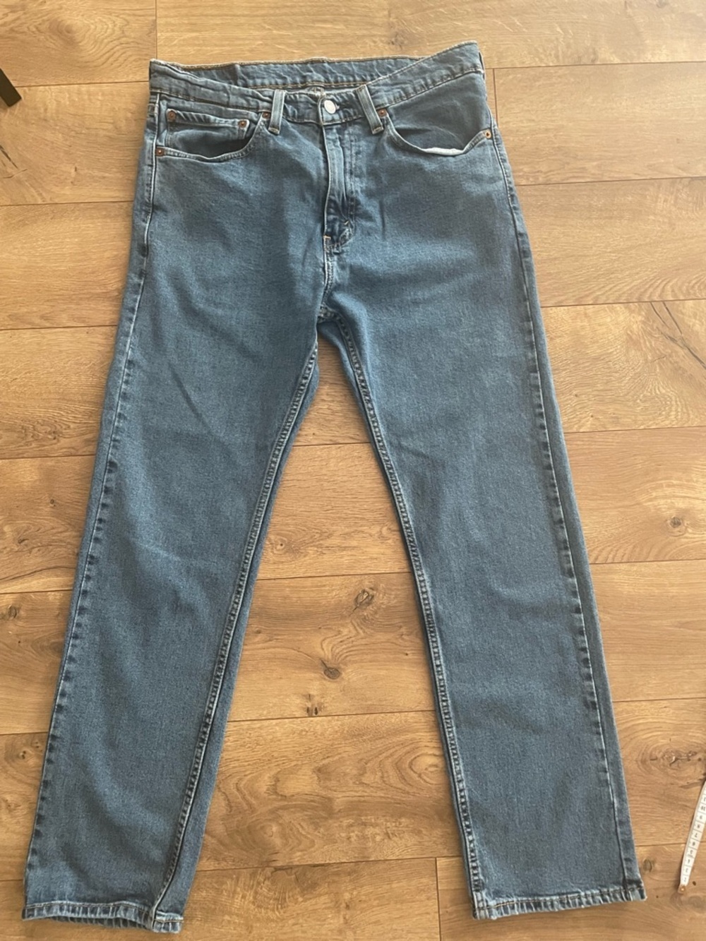 Levi's 505 Straight-Leg Men's Jeans in Classic Blue Denim - Picture 9 of 11